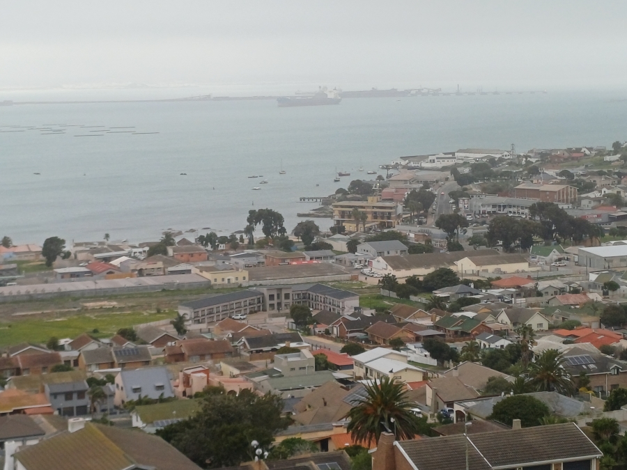 Commercial Property for Sale in Hoogland Western Cape